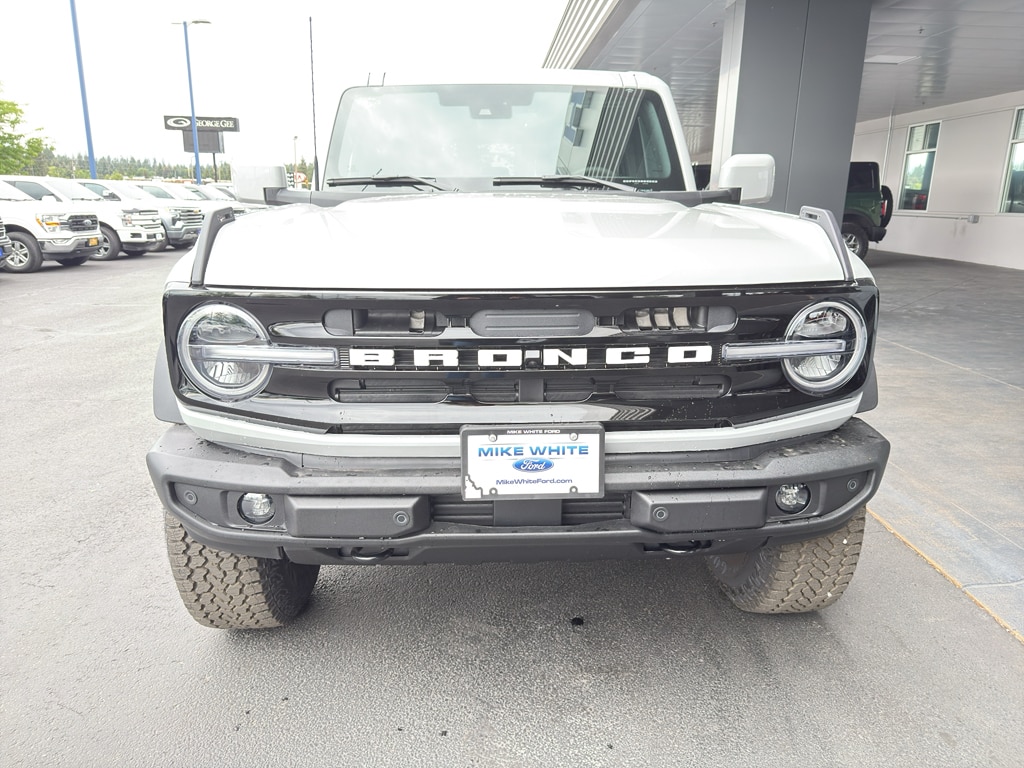 New 2026 Ford Bronco Outer Banks SUV