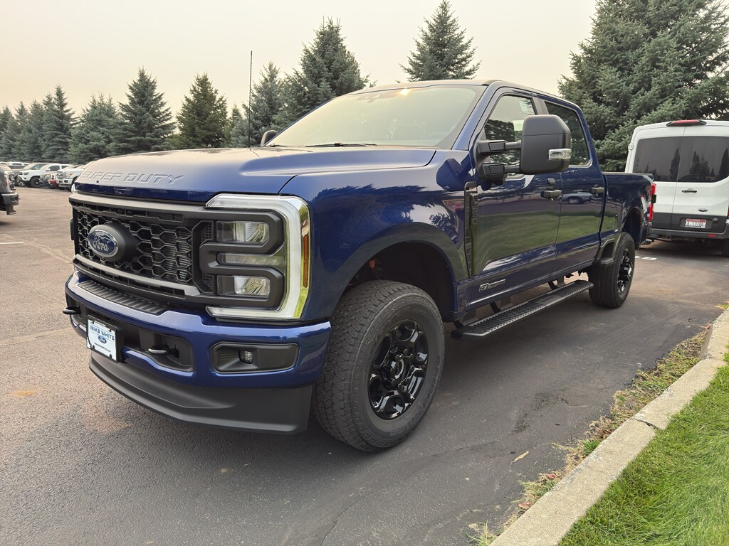 2026 Ford F-350 XL photo 3