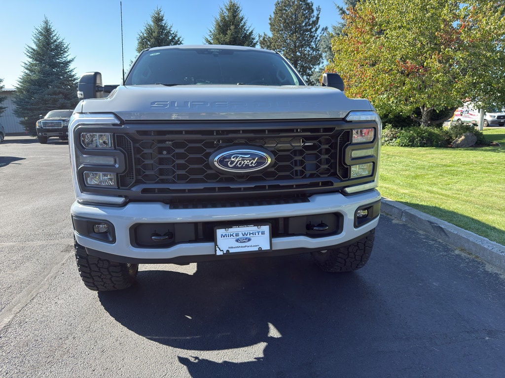 2026 Ford F-250 Super Duty XL - Photo 2