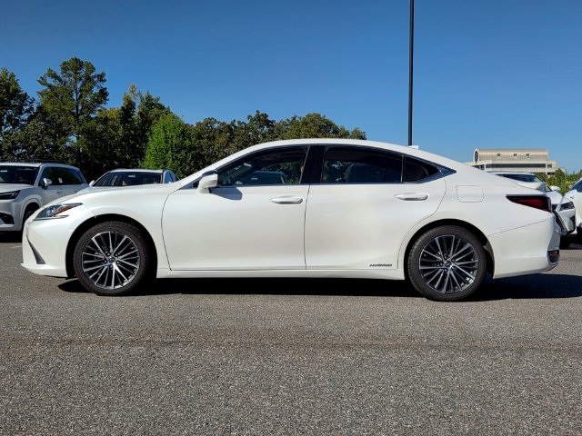Used 2022 Lexus ES 300h 300h Sedan