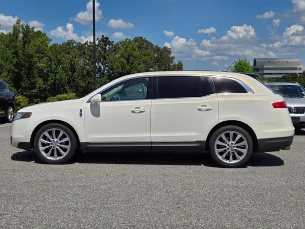 Used 2012 Lincoln MKT EcoBoost SUV