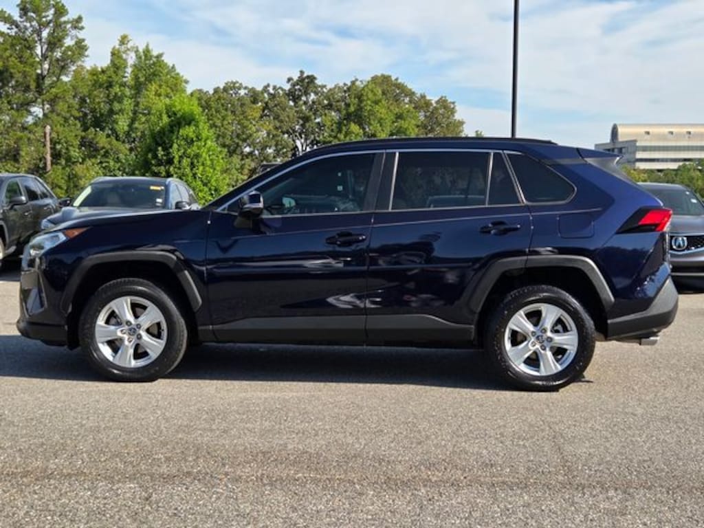 Used 2020 Toyota RAV4 XLE SUV