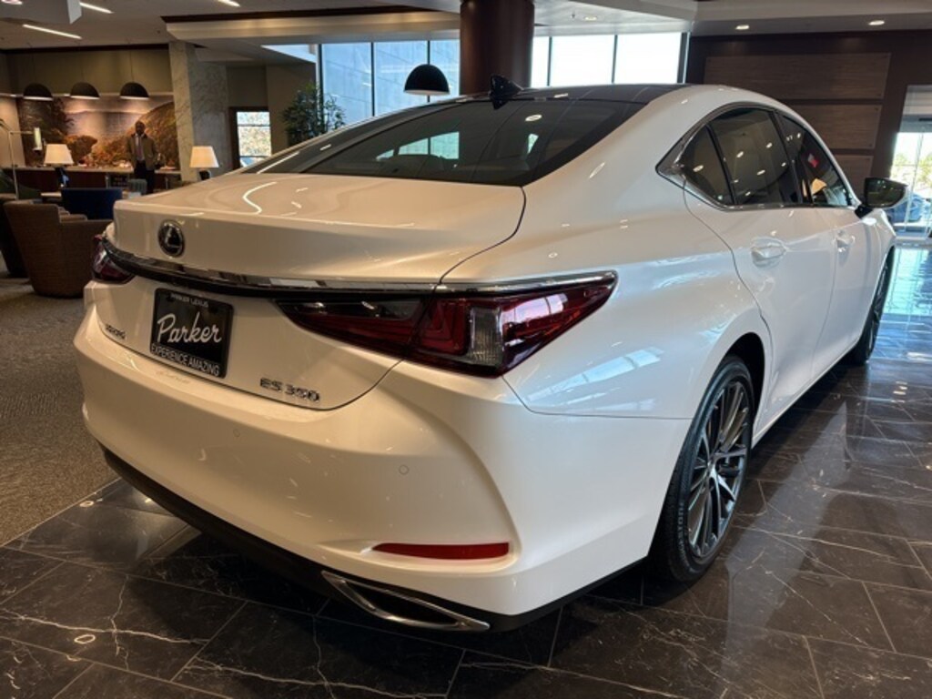 New 2025 Lexus ES 350 Sedan