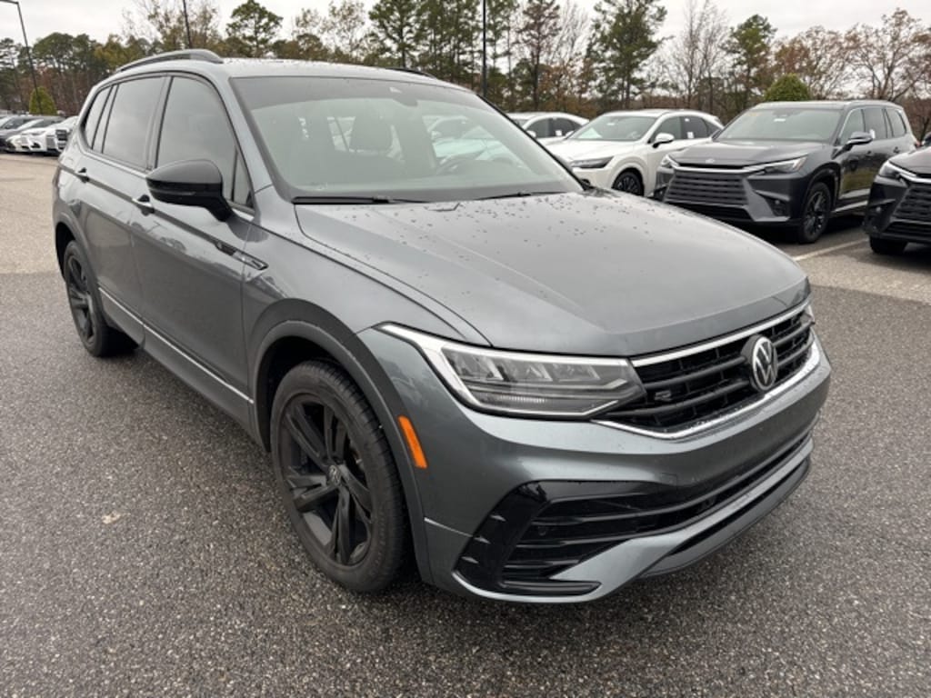 Used 2024 Volkswagen Tiguan 2.0T SE R-Line Black SUV