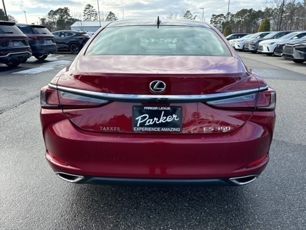 New 2025 Lexus ES 350 Sedan