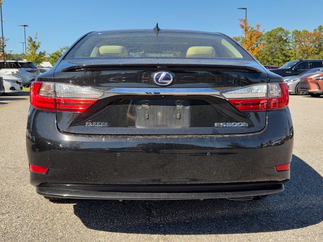 Used 2017 Lexus ES 300h Sedan