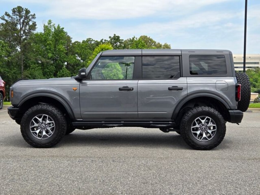 Used 2024 Ford Bronco Badlands SUV