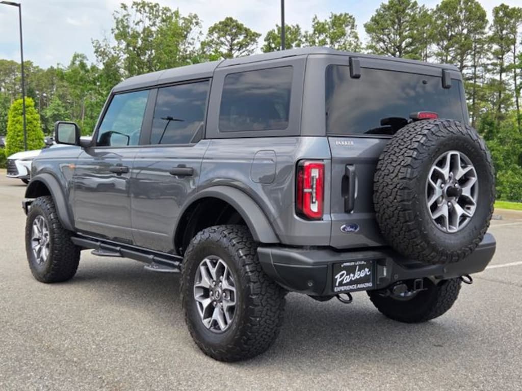 Used 2024 Ford Bronco Badlands SUV