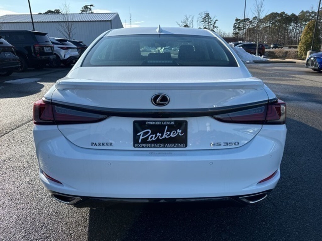 New 2025 Lexus ES 350 Sedan