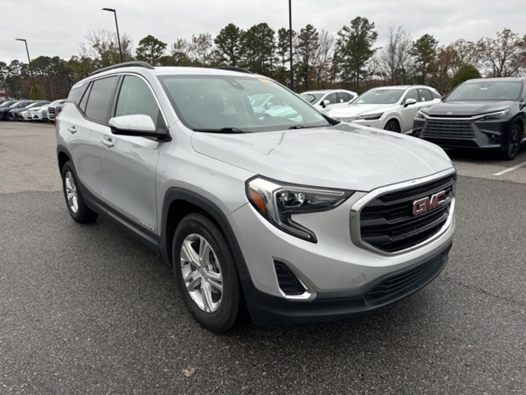 Used 2020 GMC Terrain SLE SUV