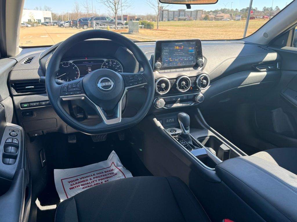 Used 2025 Nissan Sentra SV with VIN 3N1AB8CV1SY366663 for sale in Starkville, MS