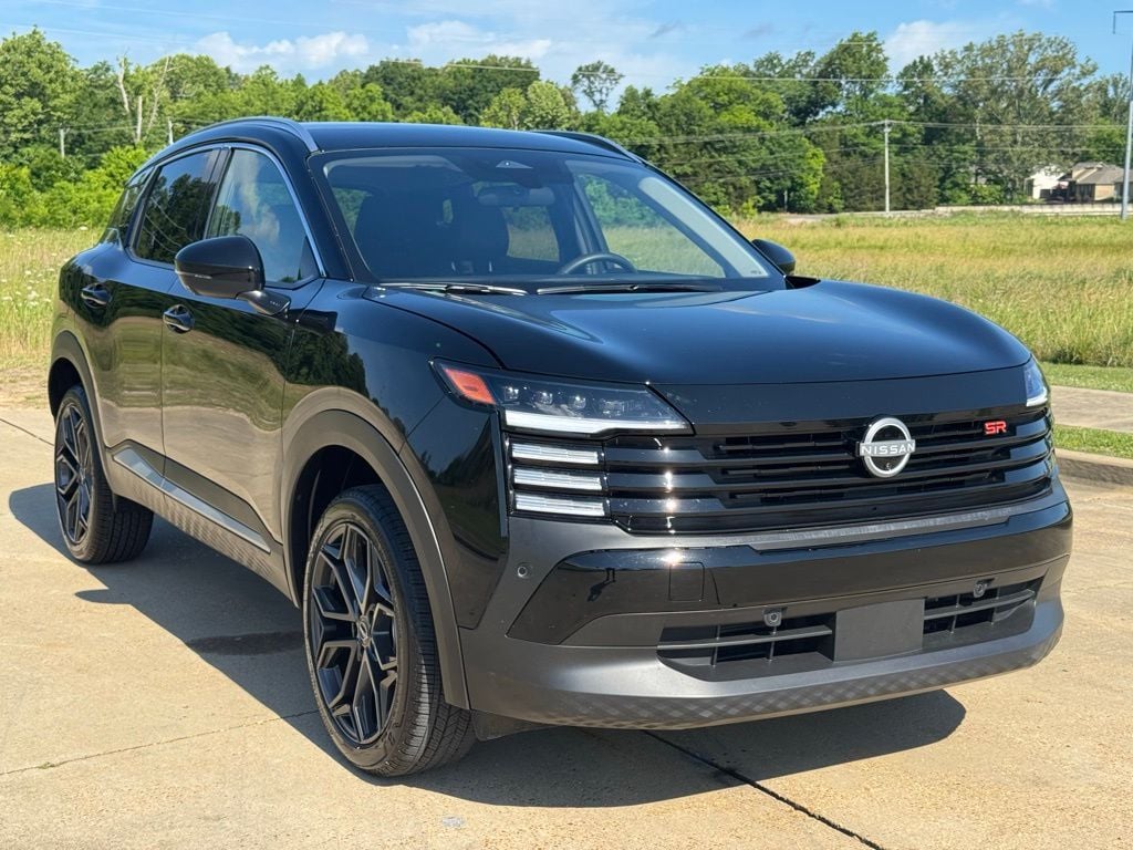 2026 Nissan Kicks 2.0 SR's photo