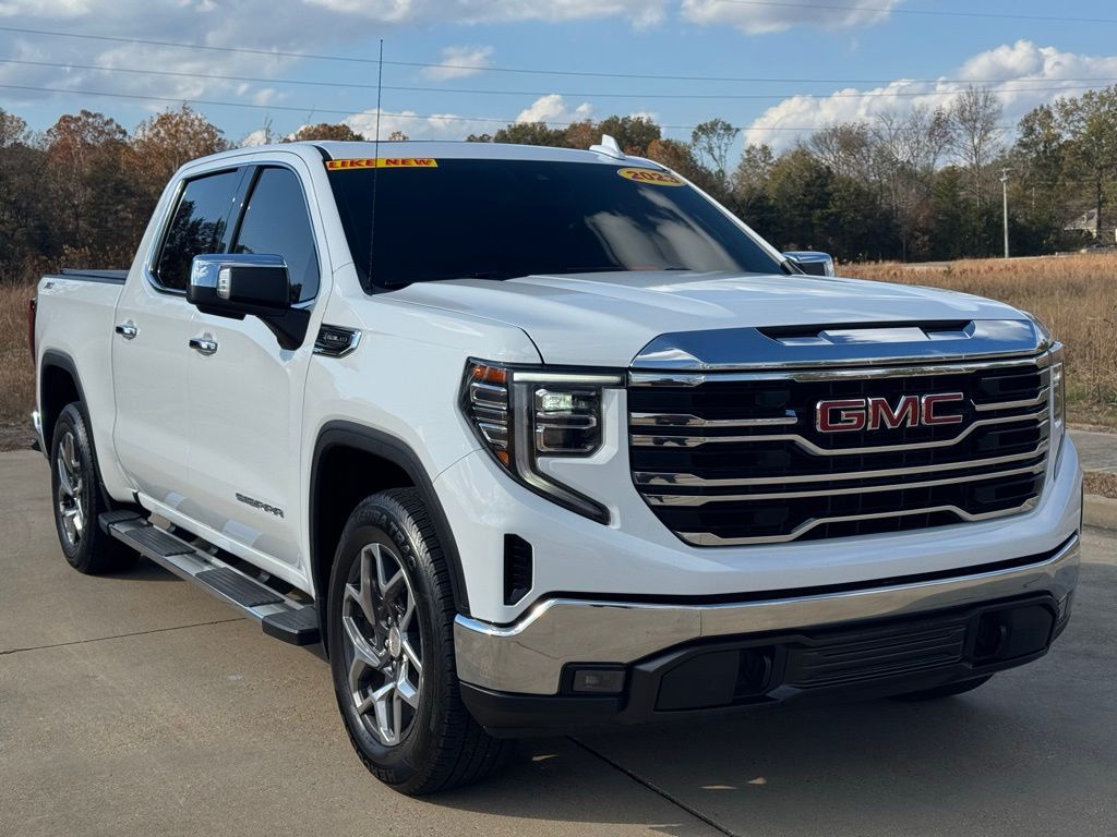 2023 GMC Sierra 1500 SLT's photo
