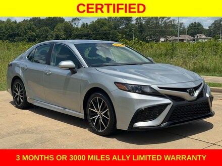 2023 Toyota Camry SE Sedan