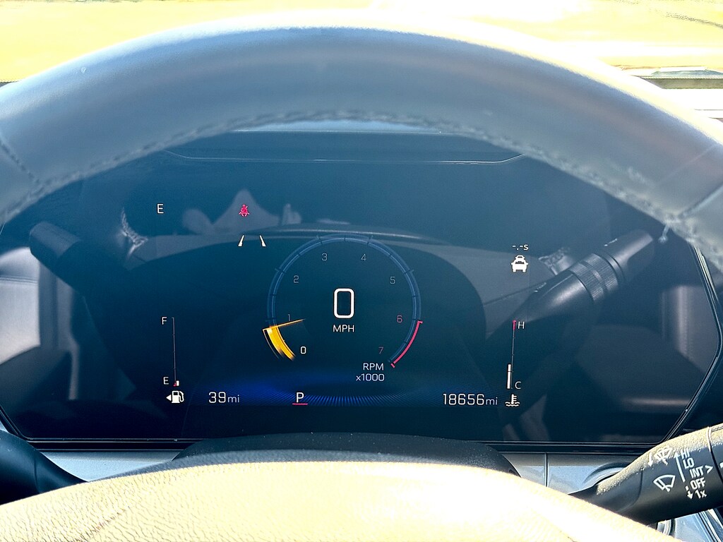 Used 2025 Chevrolet Trax FWD LT