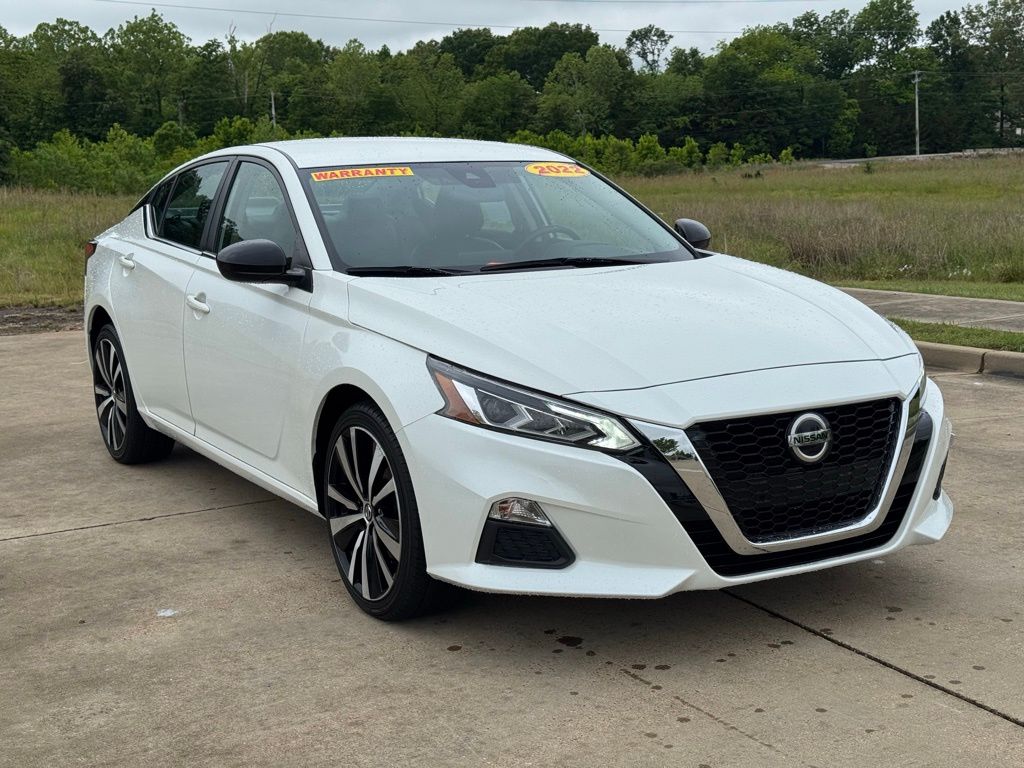 2022 Nissan Altima SR