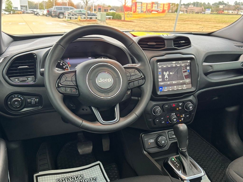 Used 2022 Jeep Renegade Altitude SUV
