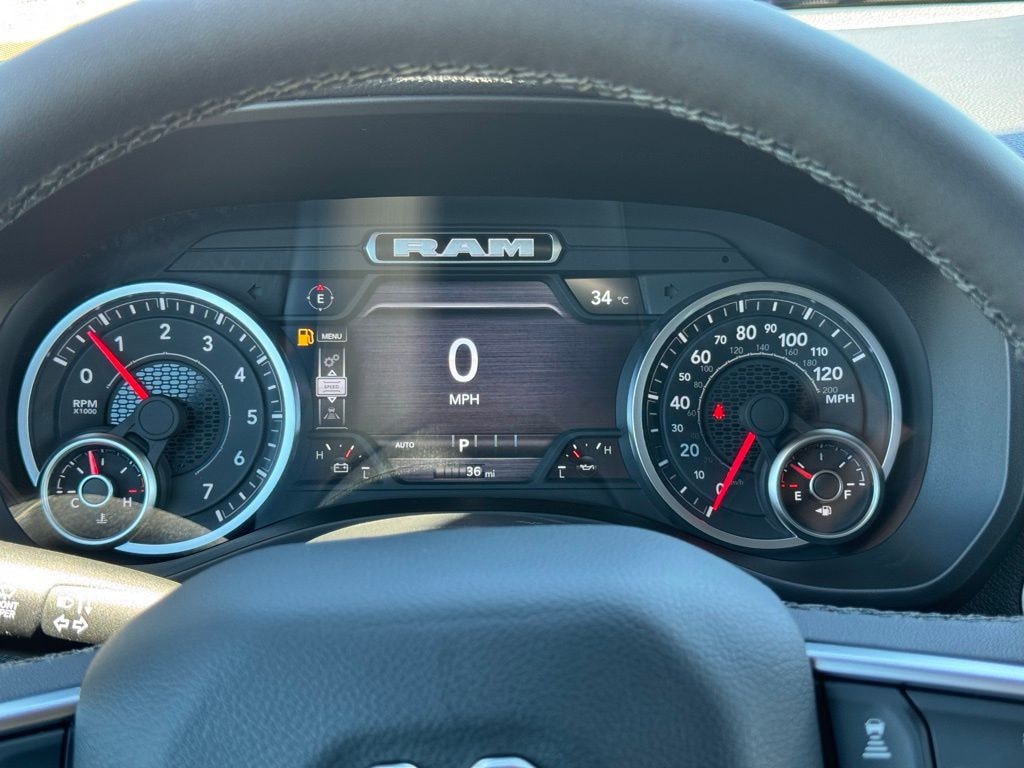 New 2026 Ram 1500 BIG HORN CREW CAB 4X4 5'7 BOX Pickup