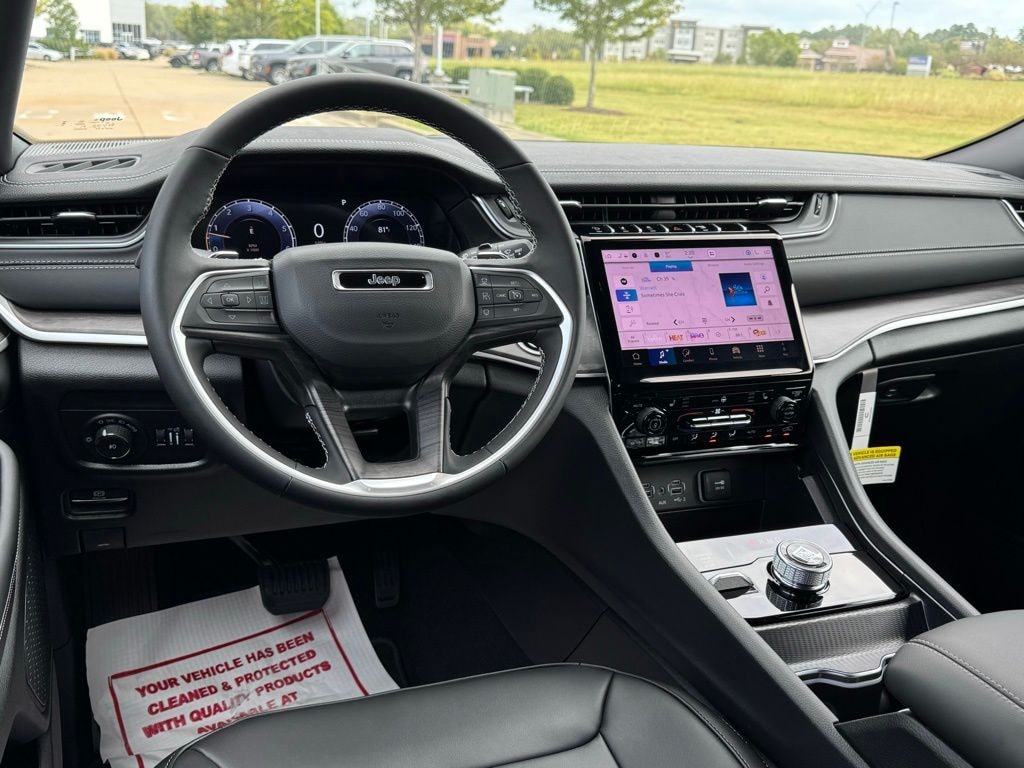 New 2025 Jeep Grand Cherokee LIMITED 4X4 Sport Utility