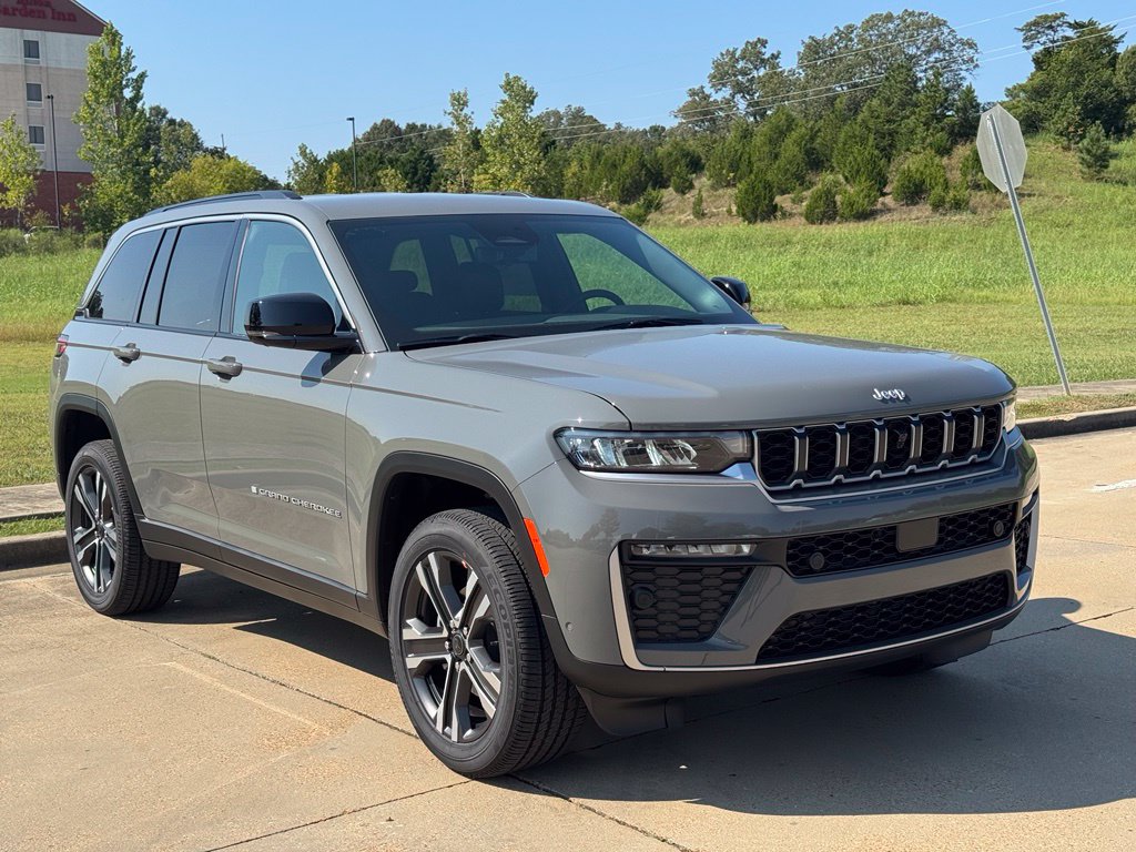 2027 Jeep Grand Cherokee Sport Utility 