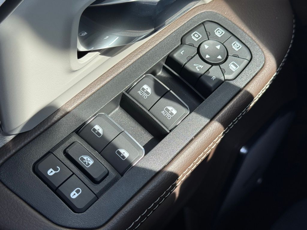 2026 RAM 2500 Laramie - Photo 32