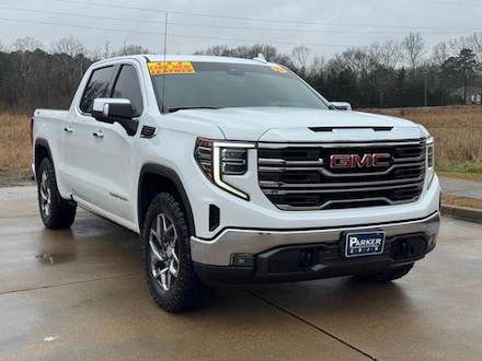 2022 GMC Sierra 1500 4WD Crew Cab Short Box SLT Truck