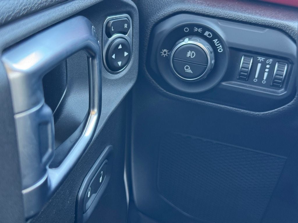 2022 Jeep Gladiator Rubicon - Photo 28