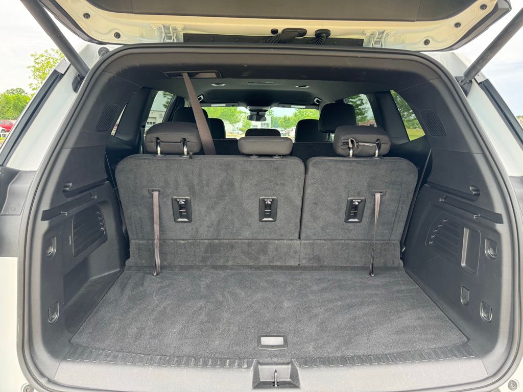 2025 GMC Acadia Elevation - Photo 10