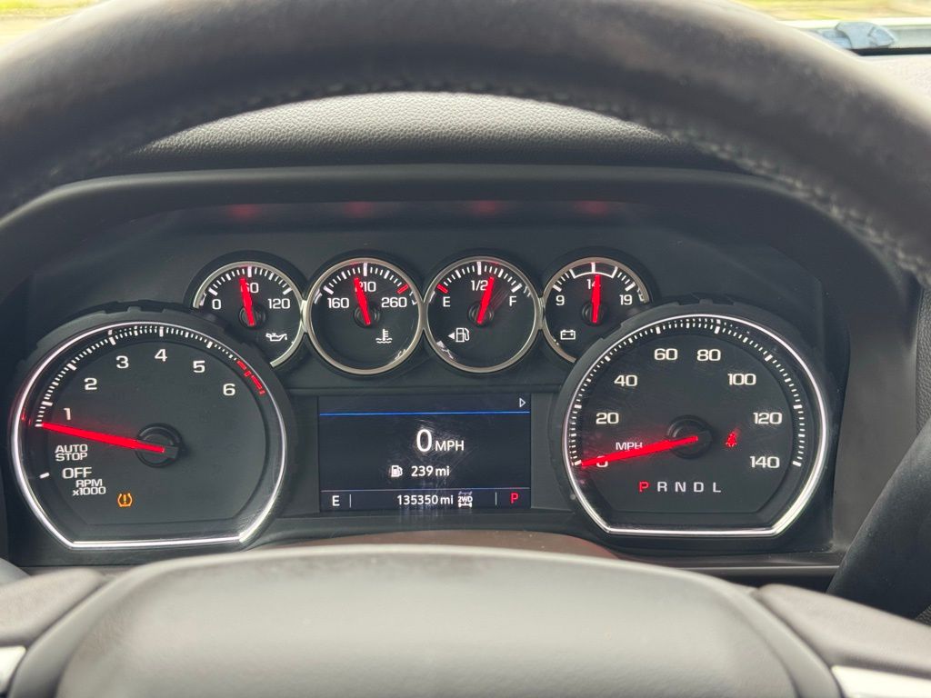 2021 Chevrolet Silverado 1500 LT photo 2