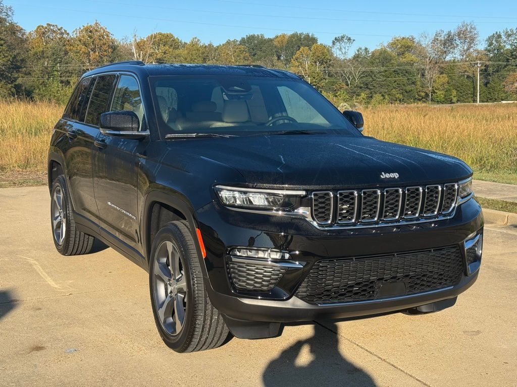 New 2025 Jeep Grand Cherokee LIMITED 4X2 Sport Utility