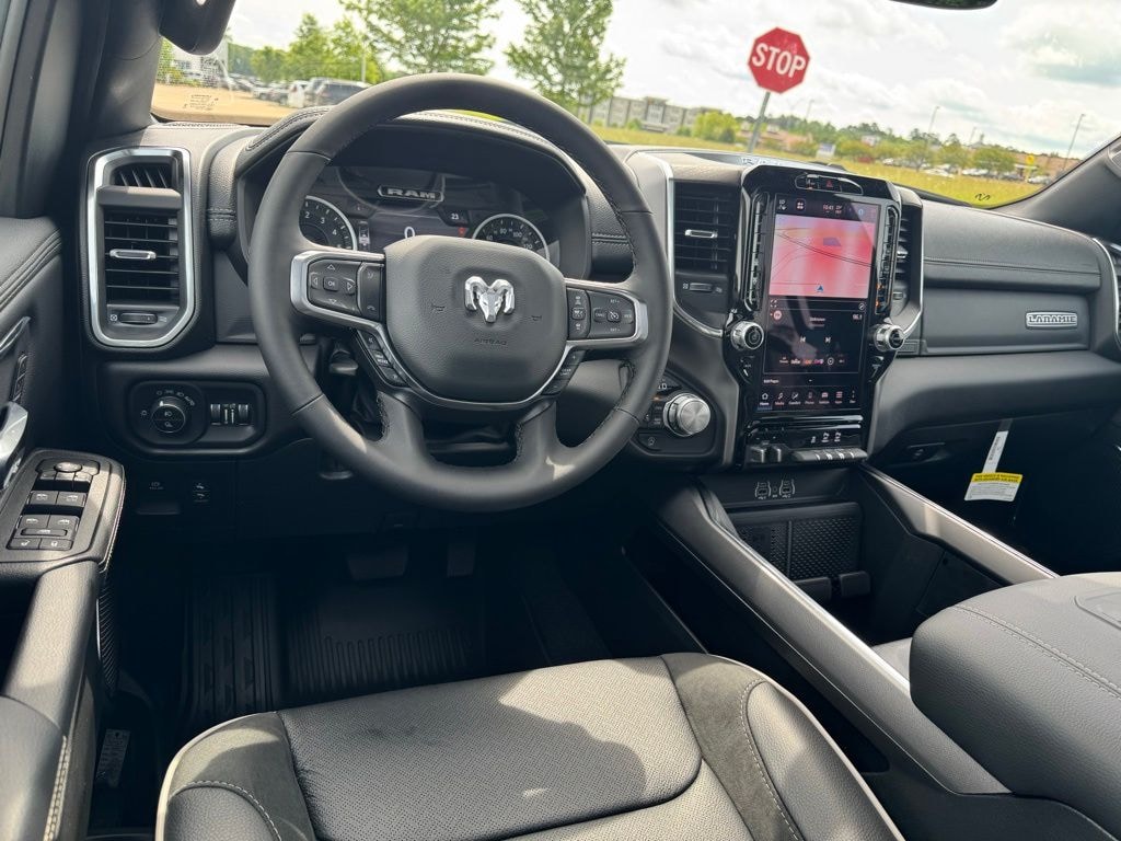 New 2026 Ram 1500 LARAMIE CREW CAB 4X4 5'7 BOX Pickup