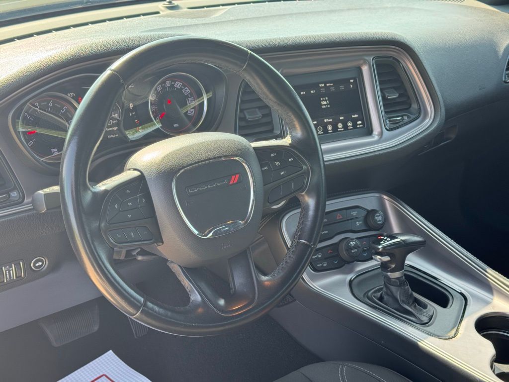 2023 Dodge Challenger SXT photo 3