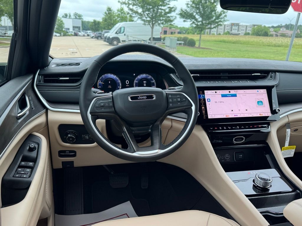 New 2026 Jeep Grand Cherokee LIMITED 4X2 Sport Utility
