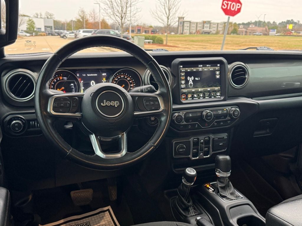 Used 2020 Jeep Gladiator Overland Truck