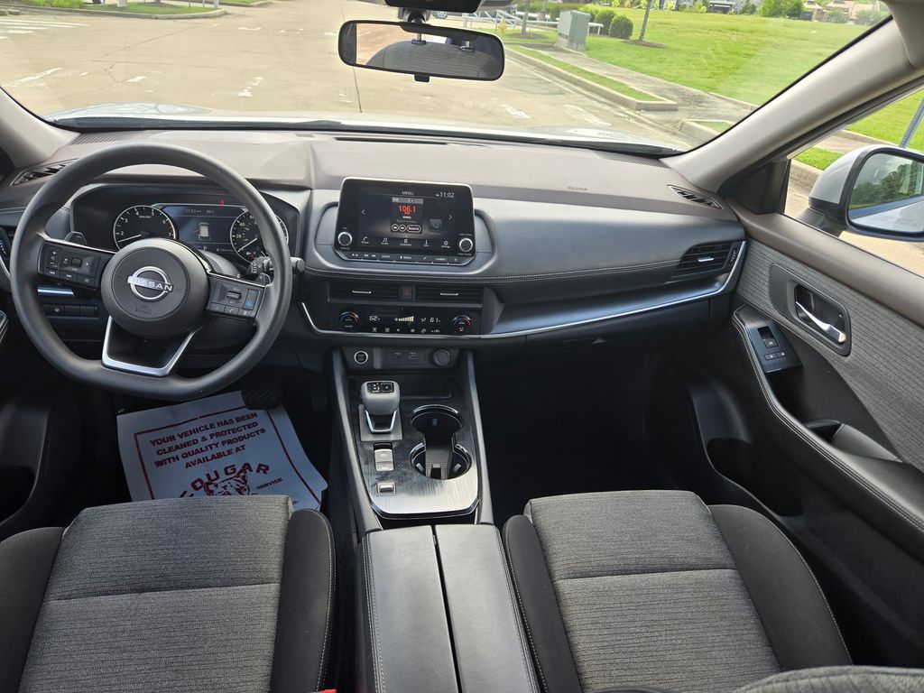 2023 Nissan Rogue SV photo 2