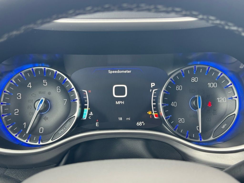 New 2026 Chrysler Pacifica Select Passenger Van