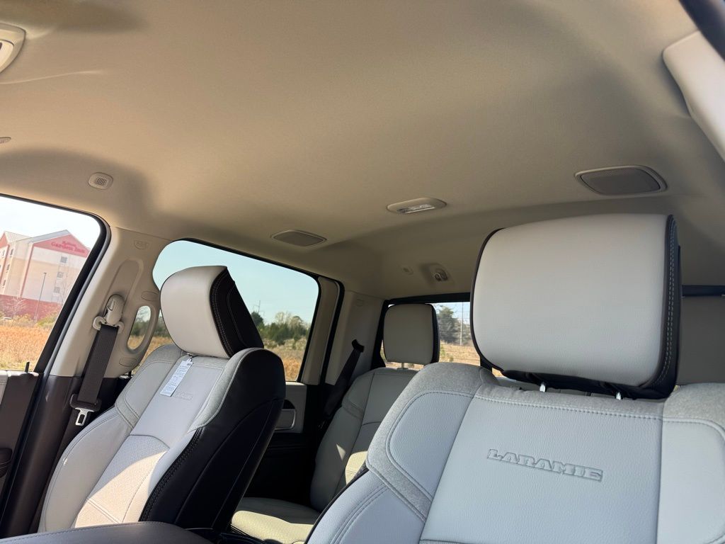 2026 RAM 2500 Laramie - Photo 5