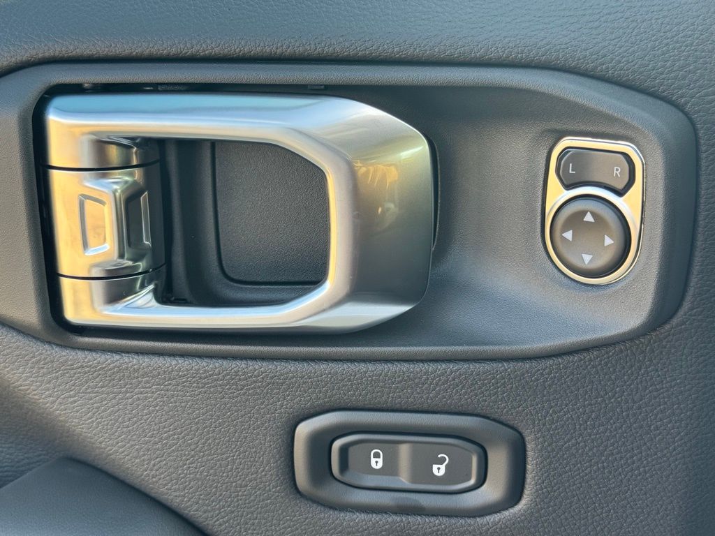 2026 Jeep Wrangler 4-Door Rubicon - Photo 27