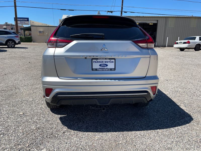 2022 Mitsubishi Eclipse Cross SE Special Edition photo 4