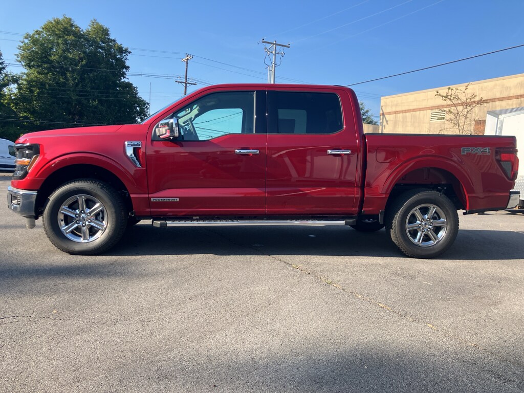 2025 Ford F-150 XLT photo 2