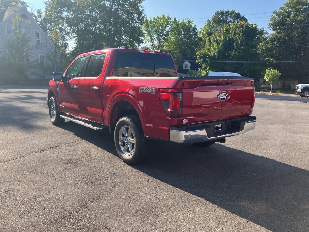 2025 Ford F-150 XLT photo 3