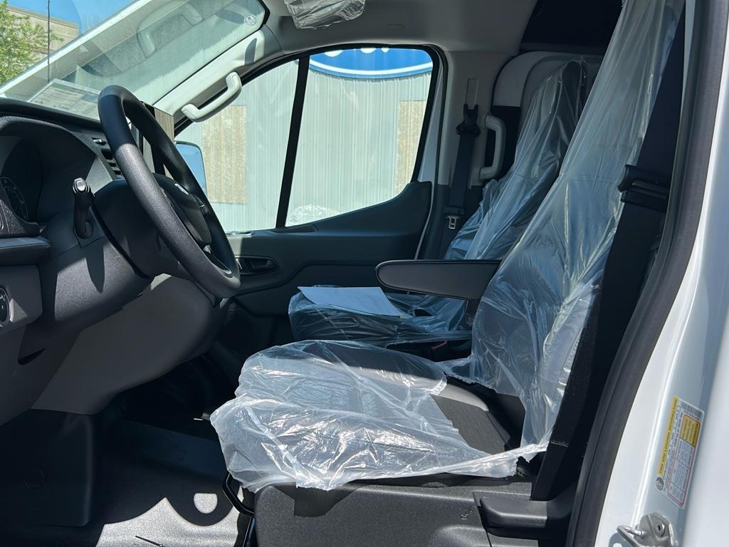 2025 Ford Transit Van Base - Photo 7