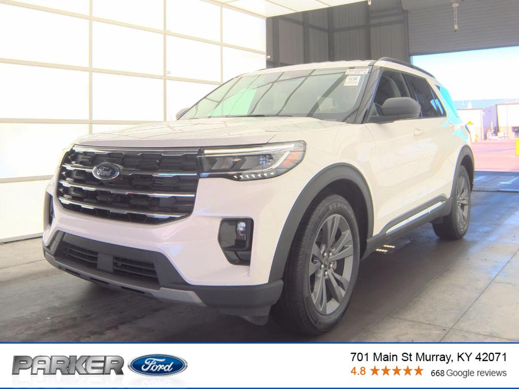 2025 Ford Explorer's photo