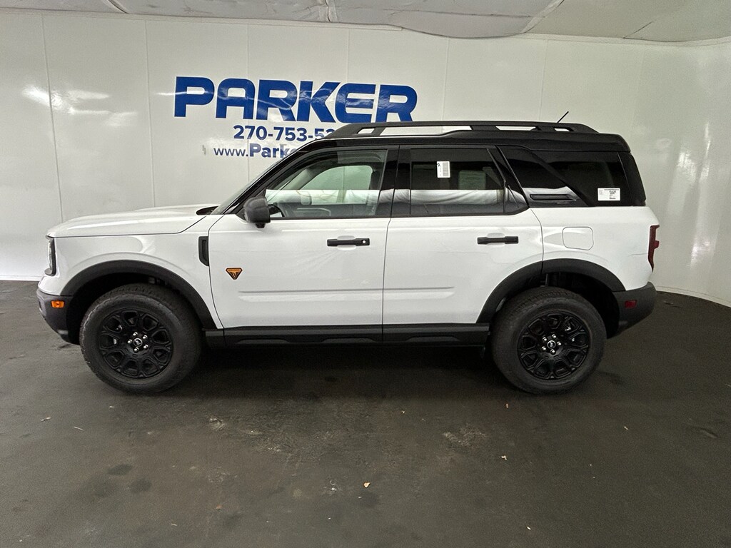 2025 Ford Bronco Sport Badlands photo 2