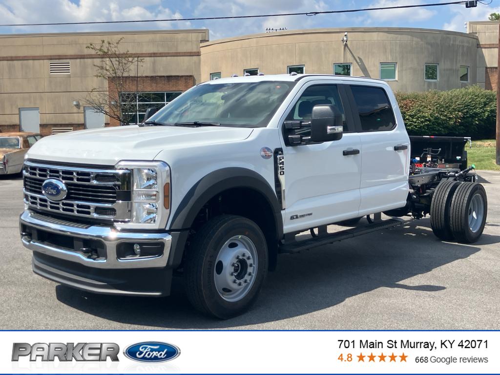 2026 Ford F-450 Super Duty Chassis Cab XL's photo