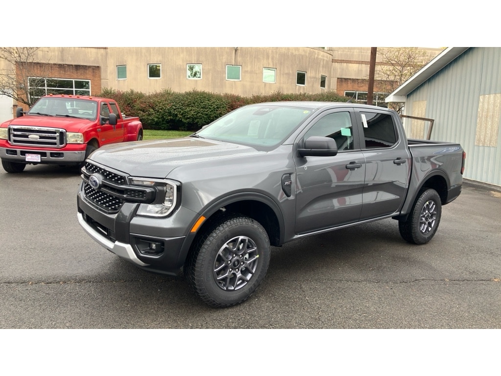 New 2025 Ford Ranger XLT SuperCrew