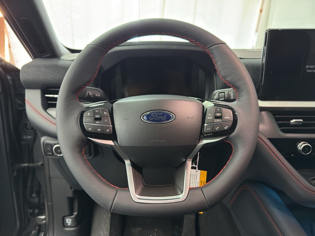 2026 Ford Explorer ST-Line - Photo 12