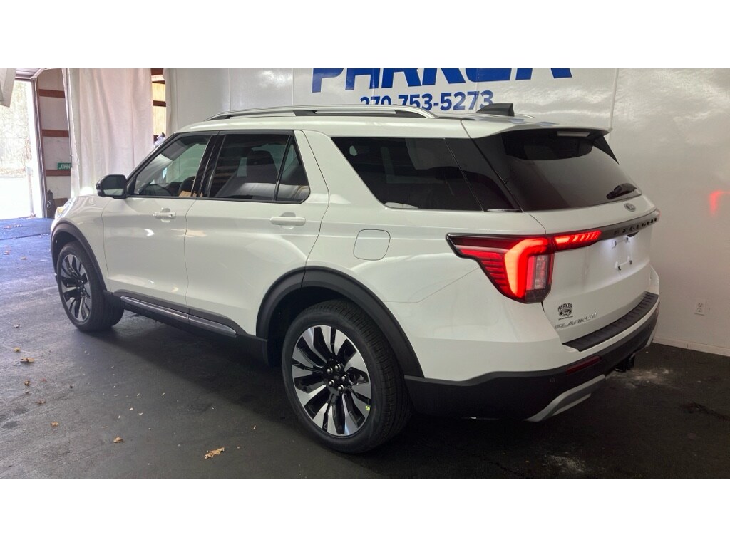 2026 Ford Explorer Platinum photo 2