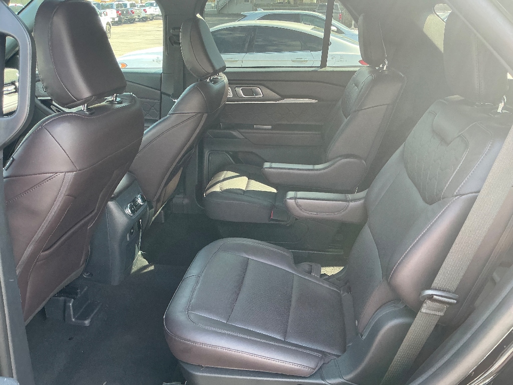 2025 Ford Explorer Platinum - Photo 6