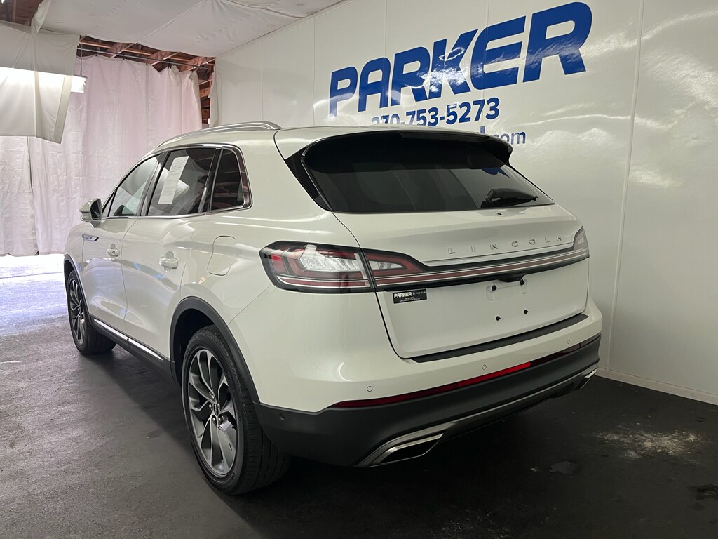 2023 Lincoln Nautilus Reserve photo 2